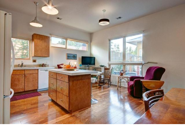 10 Kitchen-living room